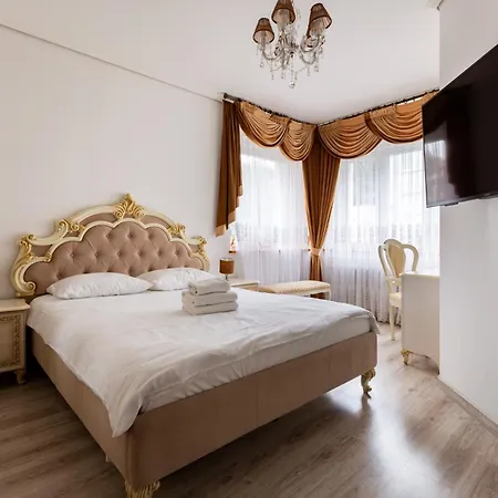 Wieniawskiego Royal Charm By Bookinghost * Gdansk